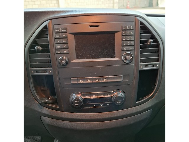 Bedrijfsauto, mercedes-benz, vito, 2018 - afbeelding 11 van  25
