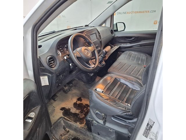 Bedrijfsauto, mercedes benz, vito, 2019 - afbeelding 33 van  77