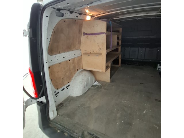 Bedrijfsauto, mercedes benz, vito - afbeelding 15 van  42