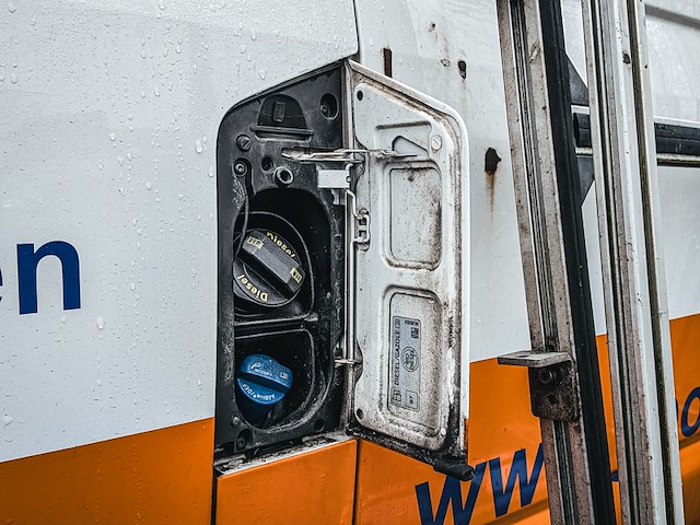 Bedrijfsauto met glasresteel volkswagen, transporter 2.0 tdi l1h1 26 economy business, bouwjaar 2020 - afbeelding 2 van  30