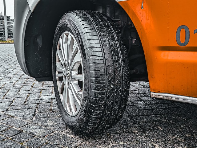 Bedrijfsauto met glasresteel volkswagen, transporter 2.0 tdi l1h1 26 economy business, bouwjaar 2020 - afbeelding 4 van  30