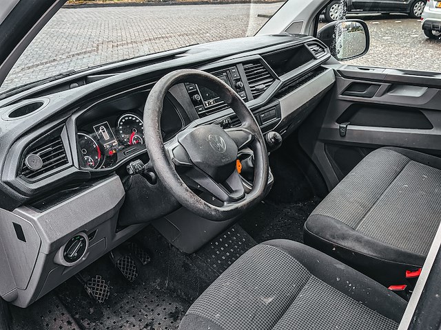 Bedrijfsauto met glasresteel volkswagen, transporter 2.0 tdi l1h1 26 economy business, bouwjaar 2020 - afbeelding 10 van  30