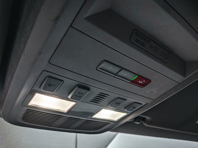 Bedrijfsauto met glasresteel volkswagen, transporter 2.0 tdi l1h1 26 economy business, bouwjaar 2020 - afbeelding 17 van  30