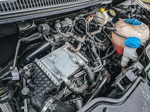 Bedrijfsauto met glasresteel volkswagen, transporter 2.0 tdi l1h1 26 economy business, bouwjaar 2020 - afbeelding 21 van  30