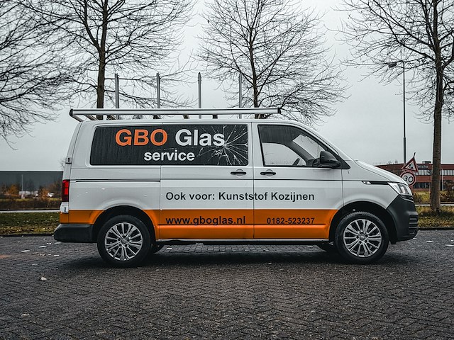 Bedrijfsauto met glasresteel volkswagen, transporter 2.0 tdi l1h1 26 economy business, bouwjaar 2020 - afbeelding 12 van  30