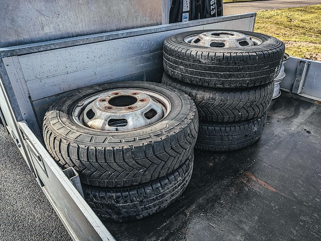 Bedrijfsauto met kipfunctie & autolaadkraan, iveco, daily 35c13d 2.3 345, 2016 - afbeelding 6 van  39