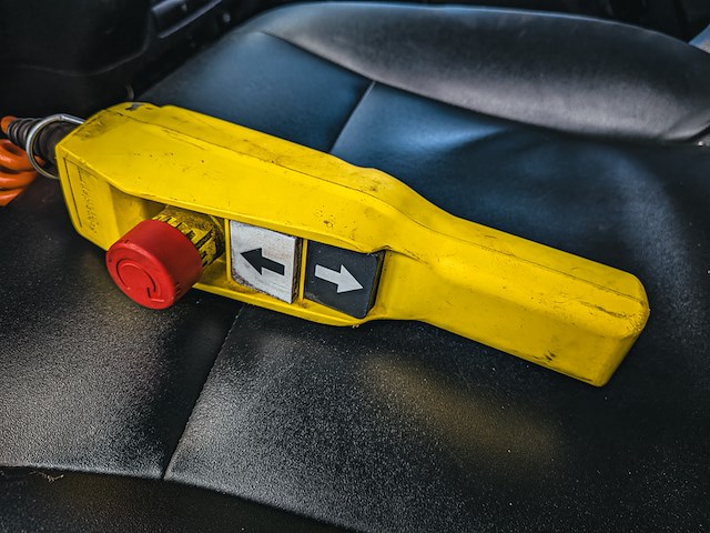 Bedrijfsauto met kipfunctie & autolaadkraan, iveco, daily 35c13d 2.3 345, 2016 - afbeelding 30 van  39