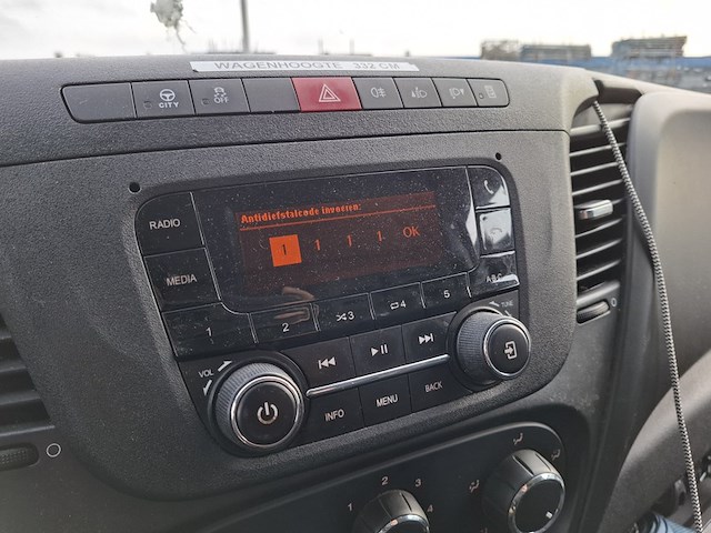 Bedrijfsauto met koelinstallatie, iveco, daily be-combi 3500plus, 2021 - afbeelding 7 van  51