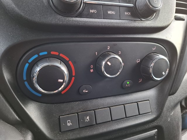 Bedrijfsauto met koelinstallatie, iveco, daily be-combi 3500plus, 2021 - afbeelding 8 van  51