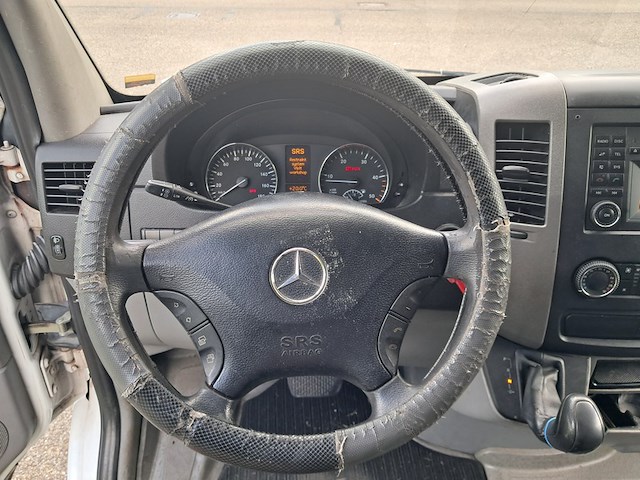 Bedrijfsauto met laadklep, mercedes-benz, sprinter, 2012 - afbeelding 30 van  70