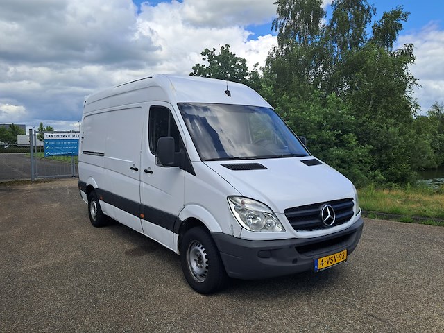 Bedrijfsauto met laadklep, mercedes-benz, sprinter, 2012 - afbeelding 67 van  70