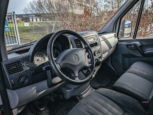 Bedrijfsauto met laadklep, mercedes-benz, sprinter 313 2.2 cdi 432 hd, 2012 - afbeelding 13 van  39