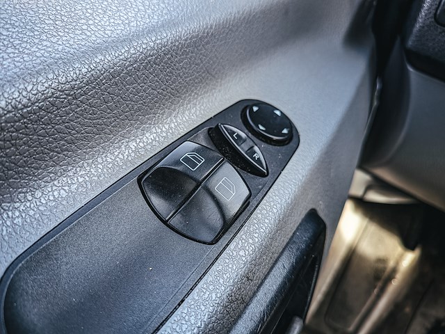 Bedrijfsauto met laadklep, mercedes-benz, sprinter 313 2.2 cdi 432 hd, 2012 - afbeelding 20 van  39