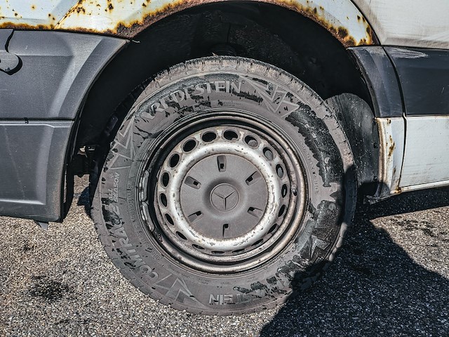 Bedrijfsauto met laadklep, mercedes-benz, sprinter 313 2.2 cdi 432 hd, 2012 - afbeelding 11 van  37