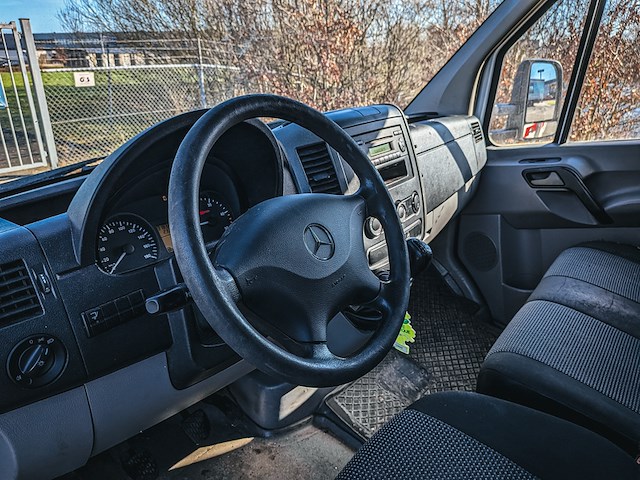Bedrijfsauto met laadklep, mercedes-benz, sprinter 313 2.2 cdi 432 hd, 2012 - afbeelding 15 van  37