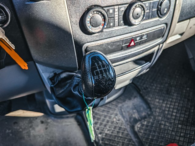 Bedrijfsauto met laadklep, mercedes-benz, sprinter 313 2.2 cdi 432 hd, 2012 - afbeelding 18 van  37