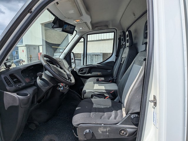 Bedrijfsauto met laadkraan en kipperbak, iveco, 50c17, 2015 - afbeelding 4 van  64