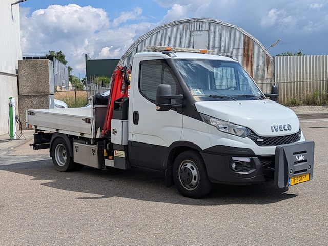 Bedrijfsauto met laadkraan en kipperbak, iveco, 50c17, 2015 - afbeelding 23 van  64
