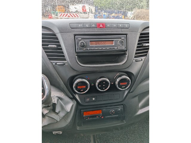 Bedrijfsauto met laadkraan en kipperbak, iveco, 50c17, 2015 - afbeelding 5 van  56