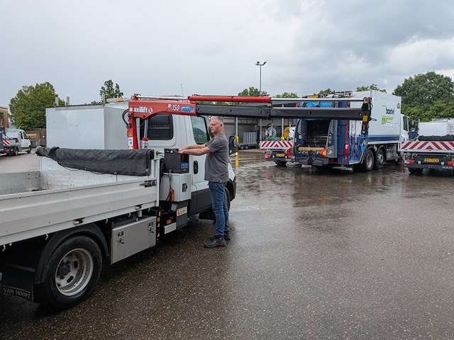 Bedrijfsauto met laadkraan en kipperbak, iveco, 50c17, 2015 - afbeelding 18 van  56