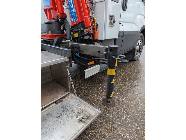 Bedrijfsauto met laadkraan en kipperbak, iveco, 50c17, 2015 - afbeelding 29 van  56