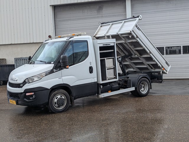 Bedrijfsauto met laadkraan en kipperbak, iveco, 50c17, 2015 - afbeelding 32 van  56