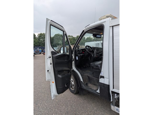 Bedrijfsauto met laadkraan en kipperbak, iveco, 50c17, 2015 - afbeelding 56 van  56