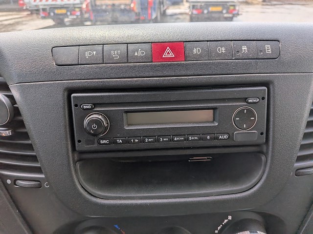 Bedrijfsauto met laadkraan en kipperbak, iveco, 50c17, 2015 - afbeelding 8 van  70
