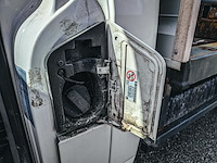 Bedrijfsauto met zoutstrooier, volkswagen, transporter 1.9 tdi 340, 2009 - afbeelding 4 van  39