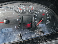 Bedrijfsauto met zoutstrooier, volkswagen, transporter 1.9 tdi 340, 2009 - afbeelding 28 van  39