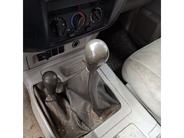 Bedrijfsauto, nissan, patrol gr, 3.0 di comfort base, 2004 - afbeelding 22 van  46