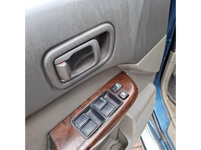 Bedrijfsauto, nissan, patrol gr, 3.0 di comfort voll b-stijl, 2001 - afbeelding 13 van  43