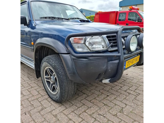 Bedrijfsauto, nissan, patrol gr, 3.0 di comfort voll b-stijl, 2001 - afbeelding 19 van  43