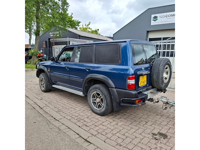 Bedrijfsauto, nissan, patrol gr, 3.0 di comfort voll b-stijl, 2001 - afbeelding 42 van  43