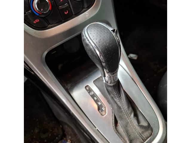 Bedrijfsauto, opel, astra sports tourer van, 2015 - afbeelding 39 van  77
