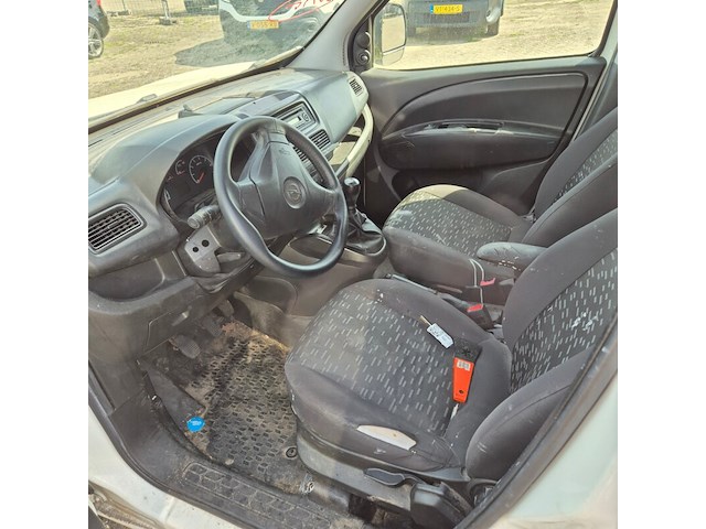Bedrijfsauto, opel, combo, 1.3 cdti l2h1 ecoflex edition, 2015 - afbeelding 2 van  14