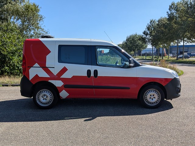 Bedrijfsauto, opel, combo 1.4 cng l1h2 ecoflex edition, 2015 - afbeelding 30 van  33