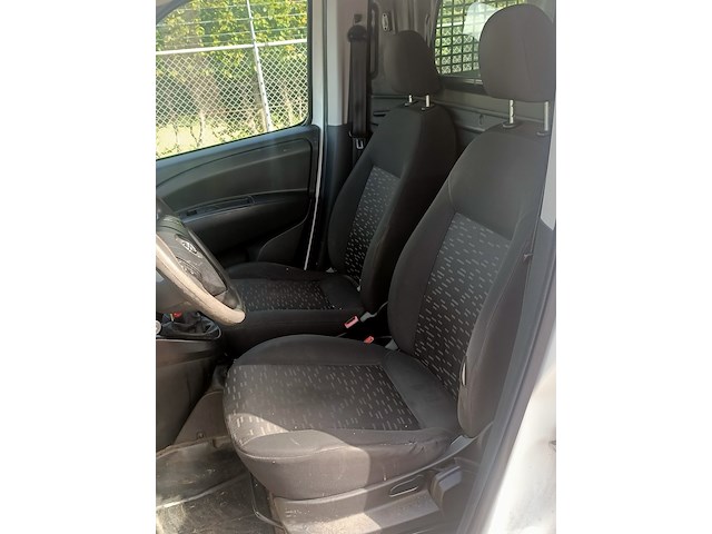 Bedrijfsauto, opel, combo 1.4 cng l2h1 ecoflex, 1.4 cng l2h1 ecoflex, 2013 - afbeelding 4 van  33