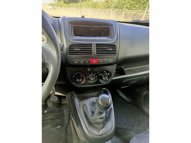 Bedrijfsauto, opel, combo 1.4 cng l2h1 ecoflex, 1.4 cng l2h1 ecoflex, 2013 - afbeelding 7 van  32