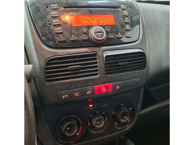 Bedrijfsauto, opel, combo, 2013 - afbeelding 8 van  33