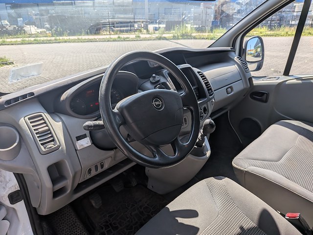 Bedrijfsauto, opel, vivaro 2.0 cdti l2h1, 2011 - afbeelding 13 van  36