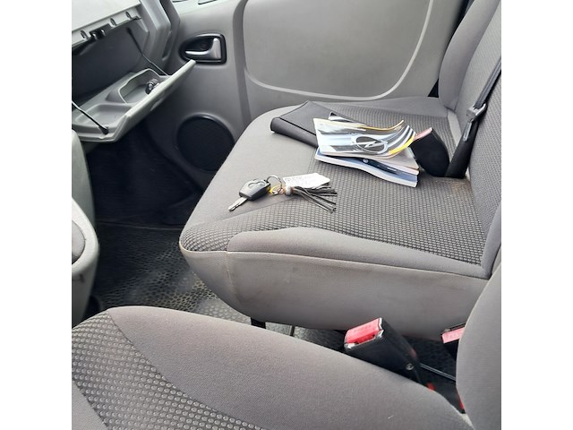 Bedrijfsauto, opel, vivaro, 2015 - afbeelding 11 van  15