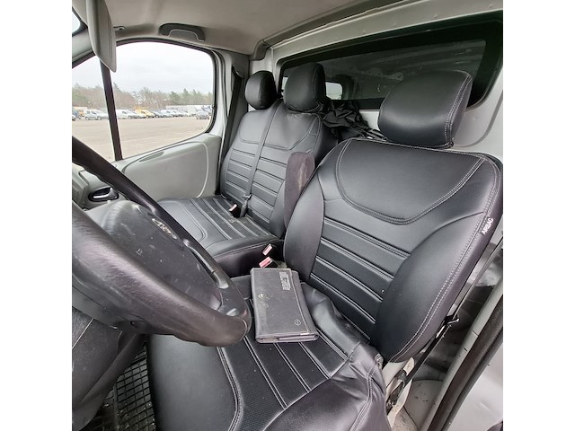 Bedrijfsauto, opel, vivaro, 2.5 cdti l2h1 dc, 2008 - afbeelding 15 van  18