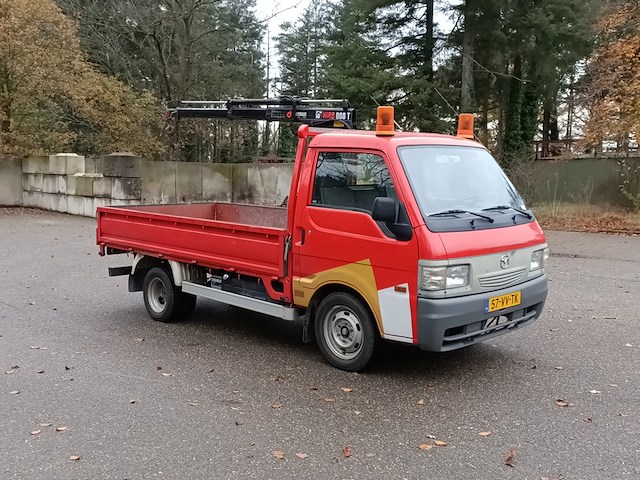 Bedrijfsauto openlaadbak mazda, e2200 pick-up met laadkraan hiab 008t, bouwjaar 2001 - afbeelding 6 van  32