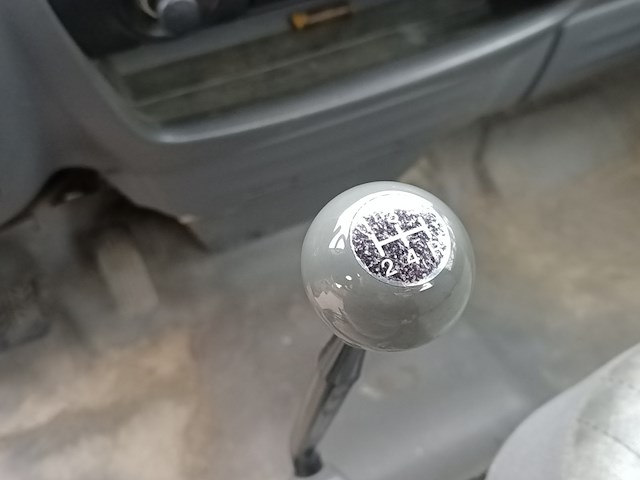 Bedrijfsauto openlaadbak mazda, e2200 pick-up met laadkraan hiab 008t, bouwjaar 2001 - afbeelding 19 van  32