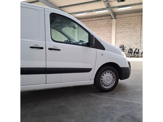 Bedrijfsauto, peugeot, 227 2.0 hdi l1h1, 227 2.0 hdi l1h1 navteq 2, 2016 - afbeelding 18 van  22
