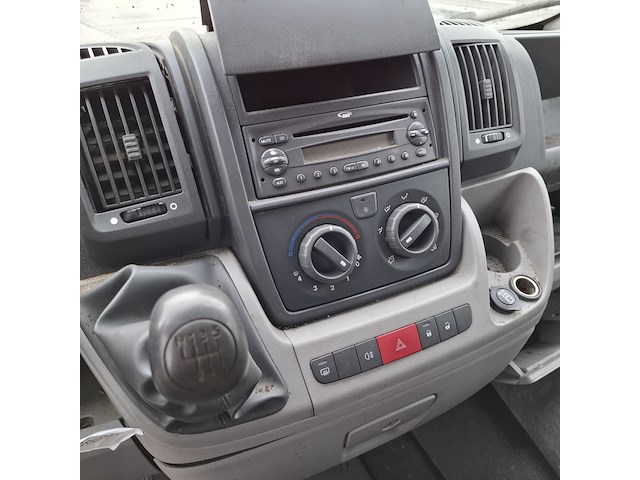 Bedrijfsauto, peugeot, boxer, 2011 - afbeelding 18 van  40