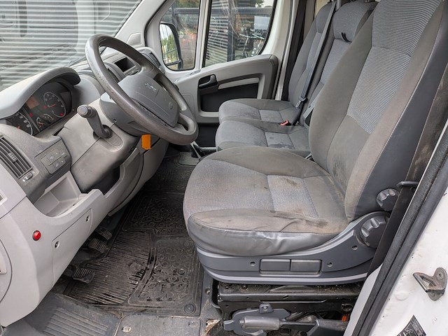 Bedrijfsauto, peugeot, boxer 330 2.2 hdi l1h1, 2010 - afbeelding 31 van  31