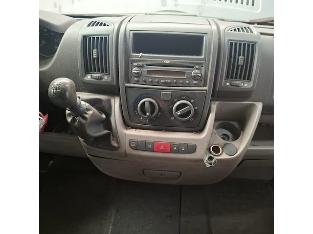 Bedrijfsauto, peugeot, boxer 330 2.2 hdi l1h1 plus, 2012 - afbeelding 11 van  24