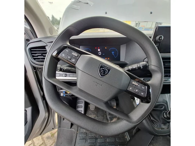 Bedrijfsauto, peugeot, expert, 2024, schade-auto - afbeelding 28 van  63